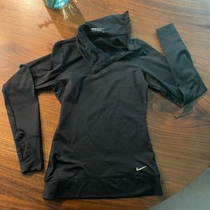 black nike golf pull over